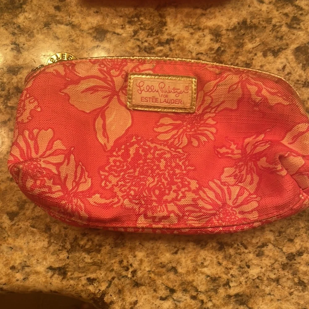 Lilly Pulitzer - Picture 2 of 5